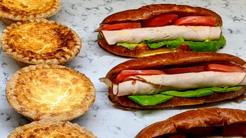 FOOD QUEST: Where Can You Get Quick Service Breakfast in Epcot?